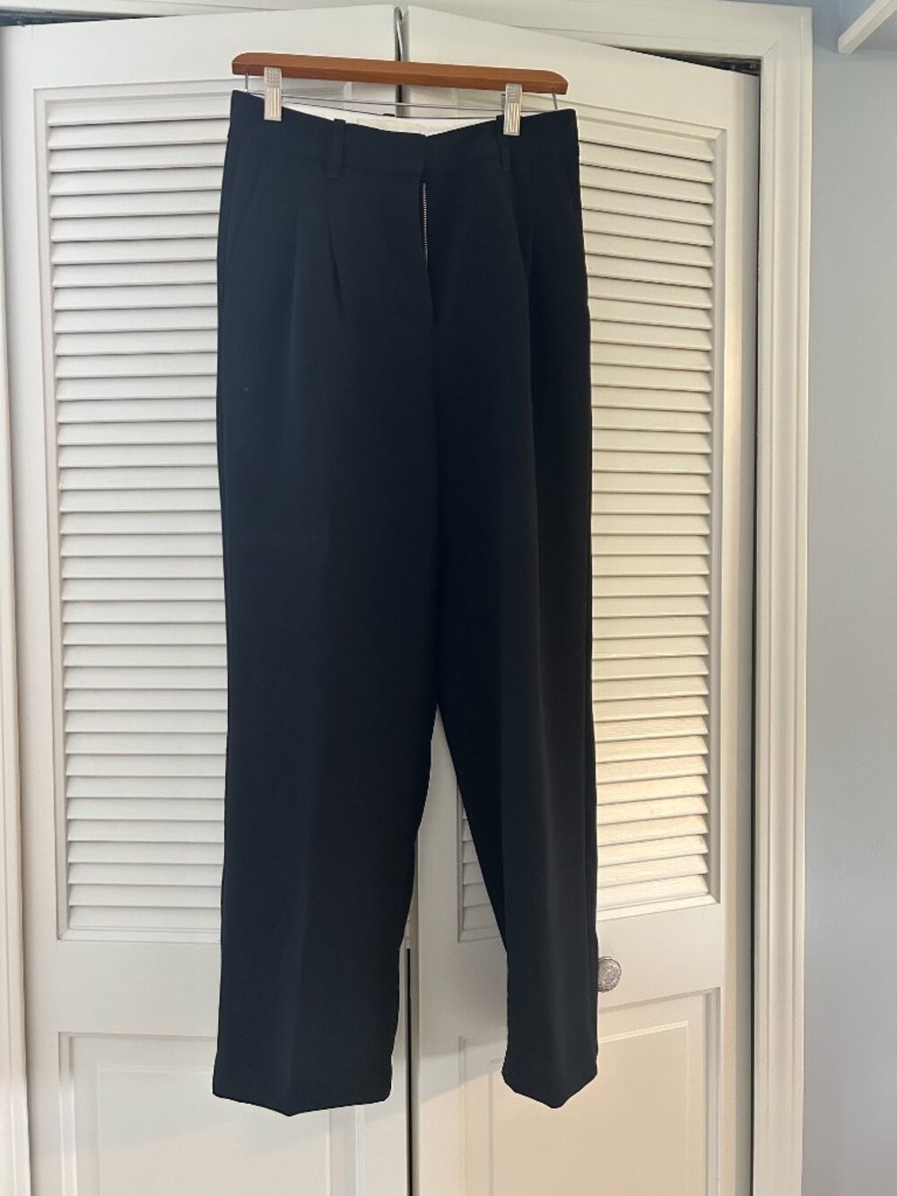 Aritzia Wide Leg Trousers in Black - Picture 2 of 6